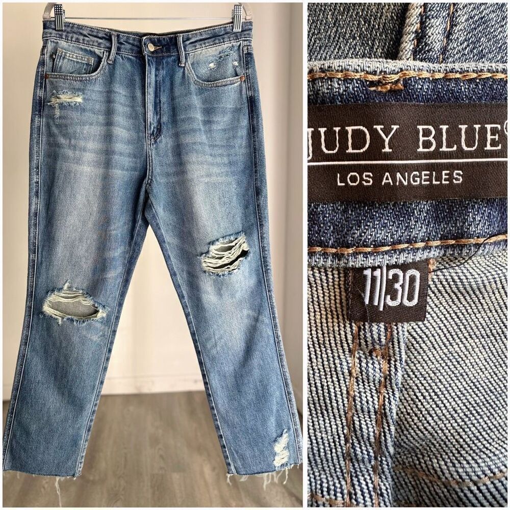 Judy Blue Ripped Straight Jeans Stretchy Back Rigid Front Rigid Magic 11 / 30